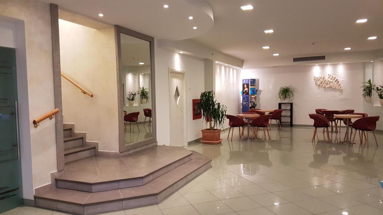 Abahotel Мілано-Маріттіма Екстер'єр фото